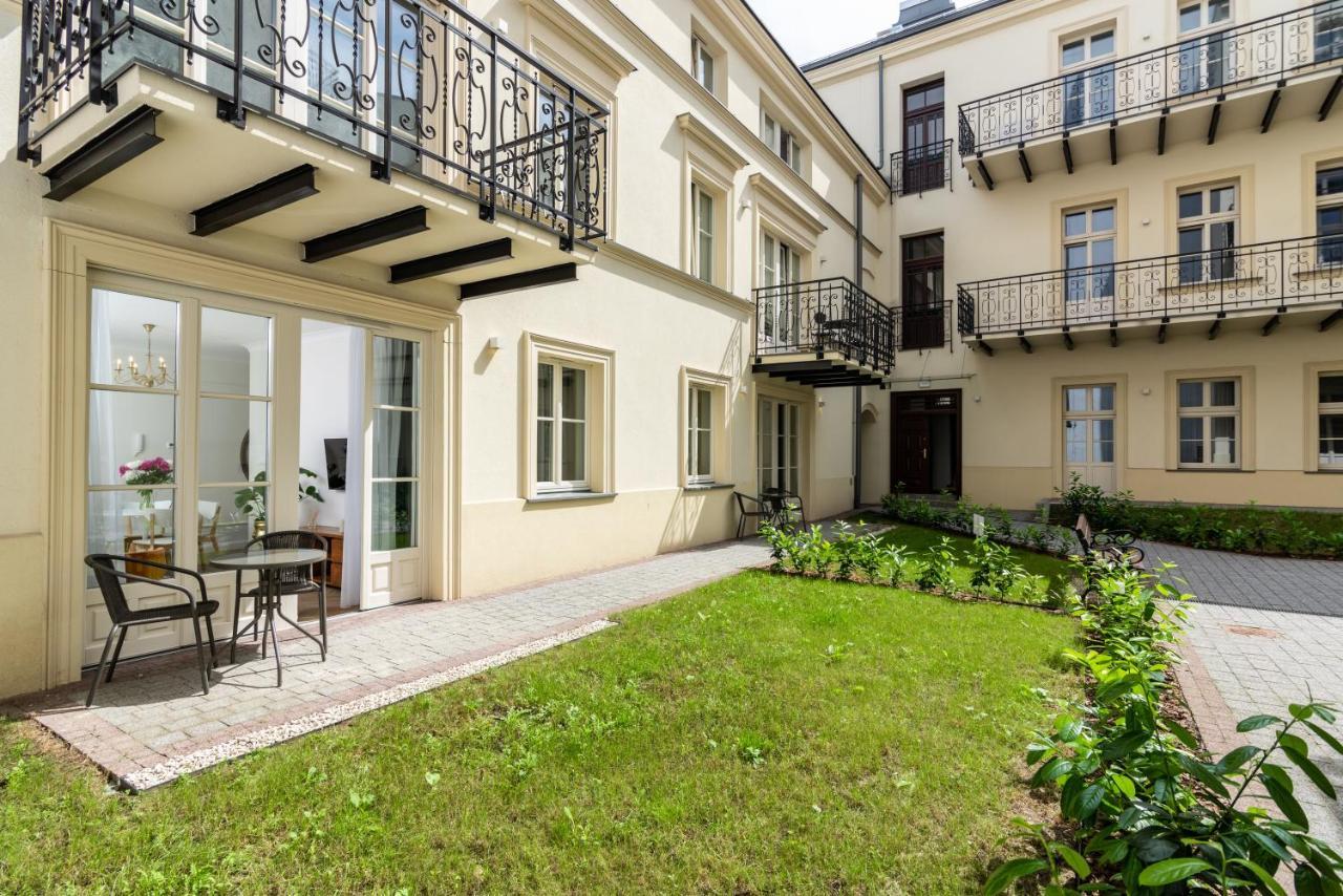 Atrium - Old Town Luxury Apartments By Upstairs Krakau Buitenkant foto